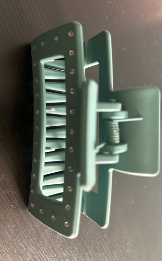 🌊 The Aegean Edge Clip