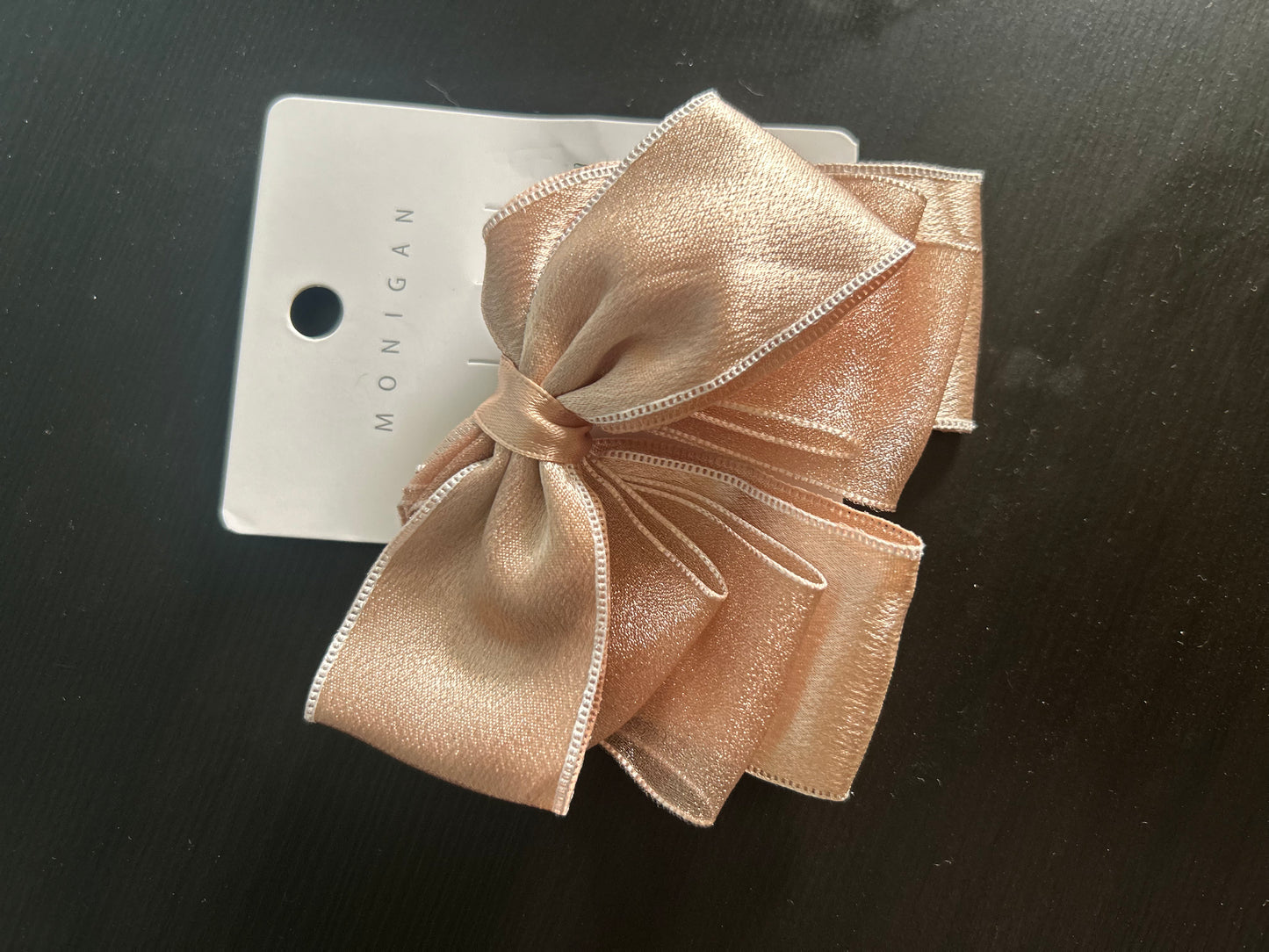 🎀 The Luxe Four Collection: Satin Bow Hair Clip (Pack of 1)